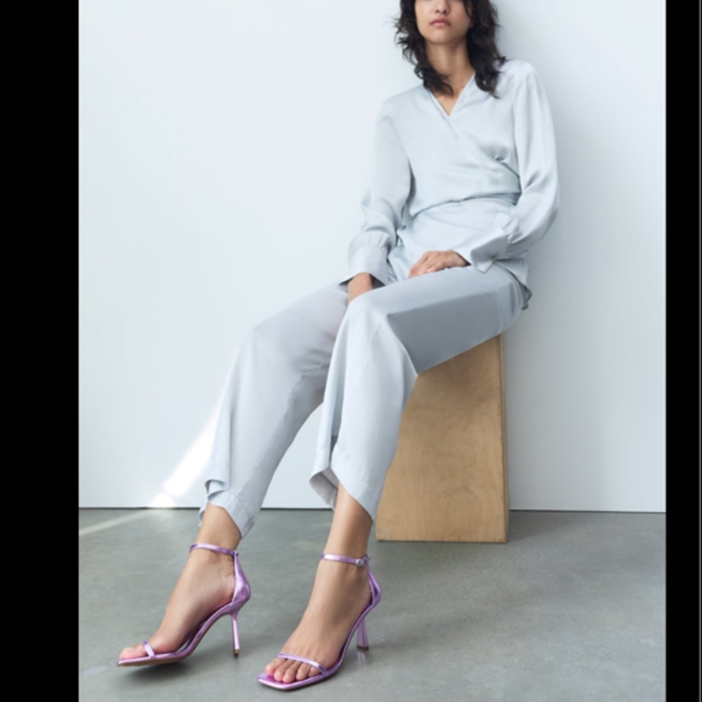 💜 HEELED METALLIC SANDALS - Picture 4 of 6